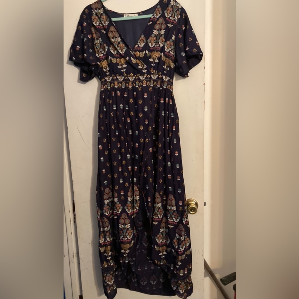 Dress has been used once or twice, the dress does run a size smaller size XL